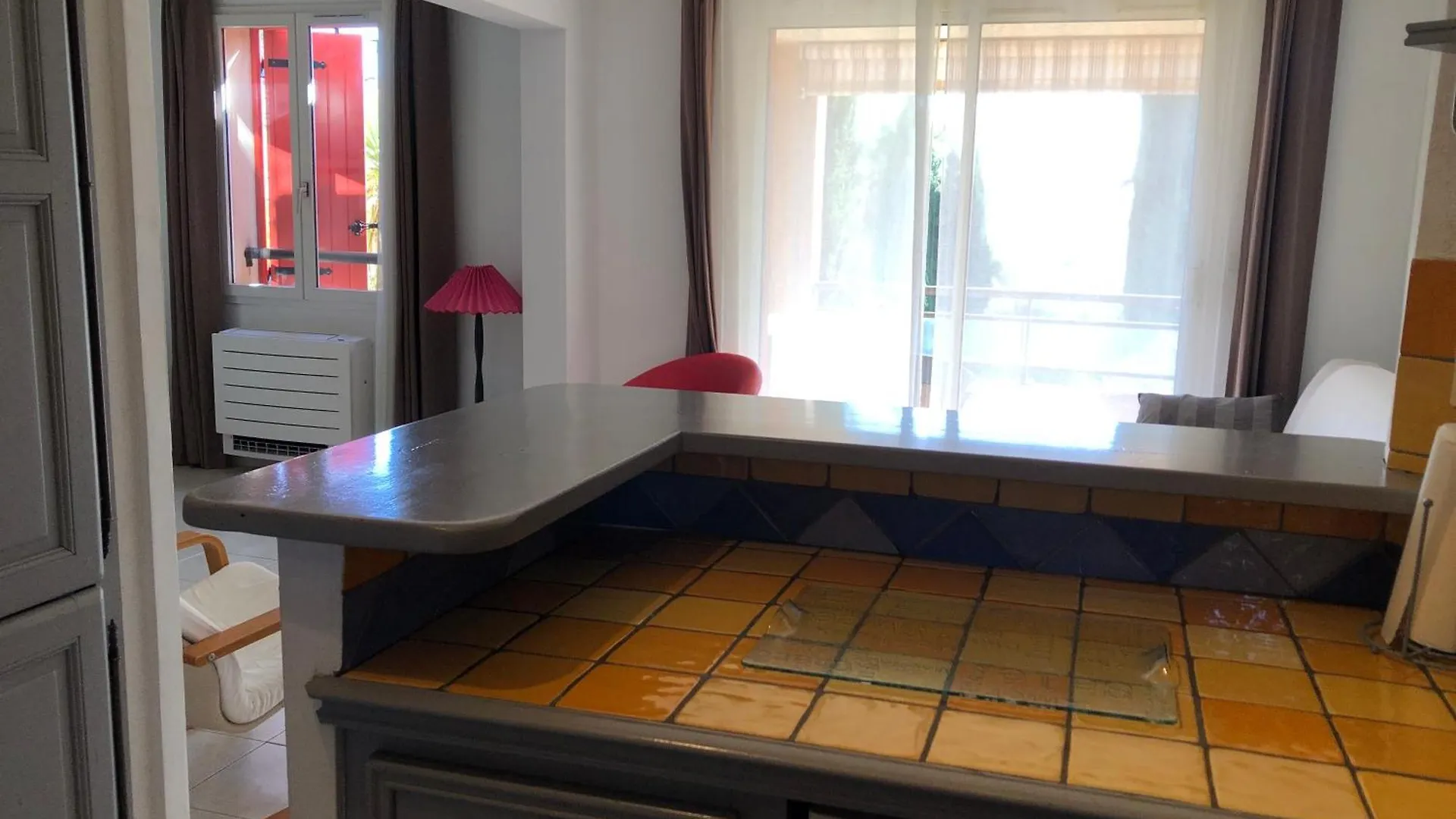 Appartement 60M2 - 2 Chambres A Une Minute Des Plages, Parking Prive Sausset-les-Pins