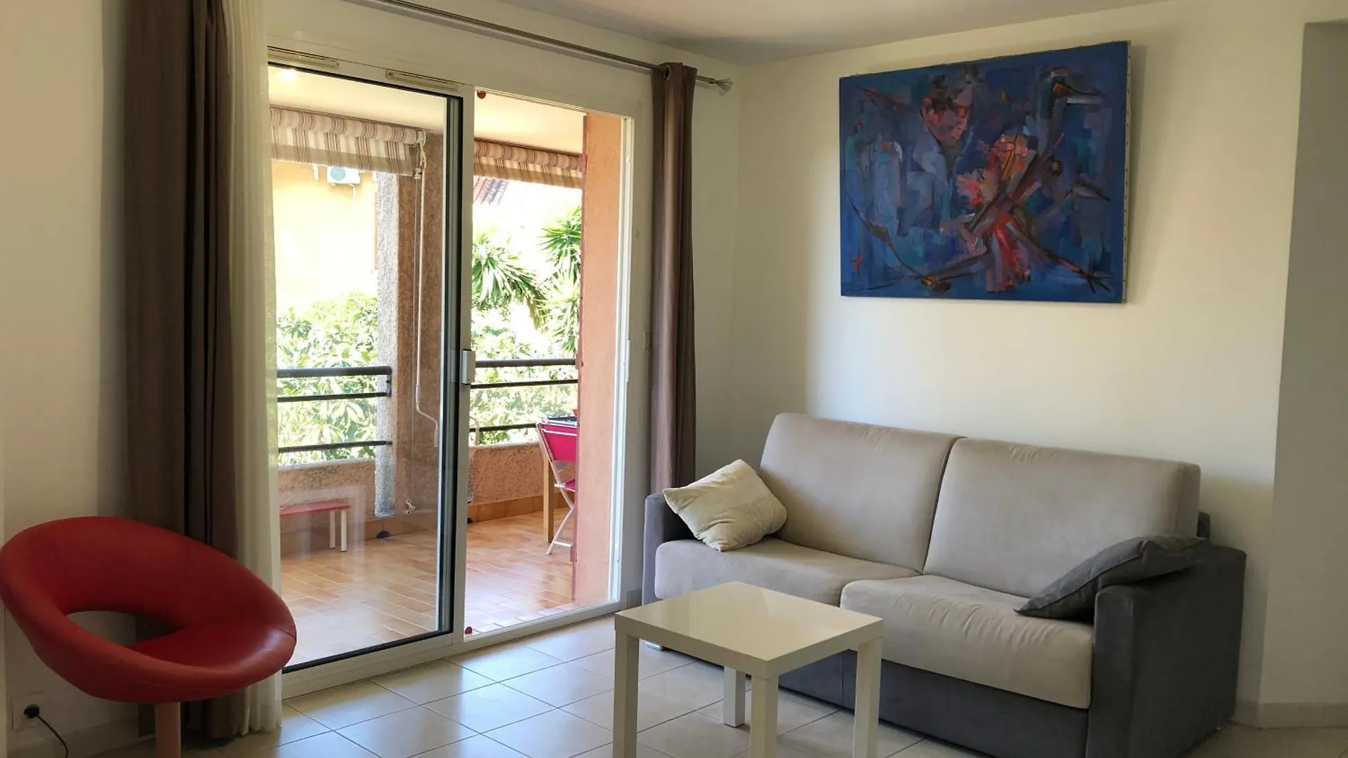 Appartement 60M2 - 2 Chambres A Une Minute Des Plages, Parking Prive Sausset-les-Pins Apartament